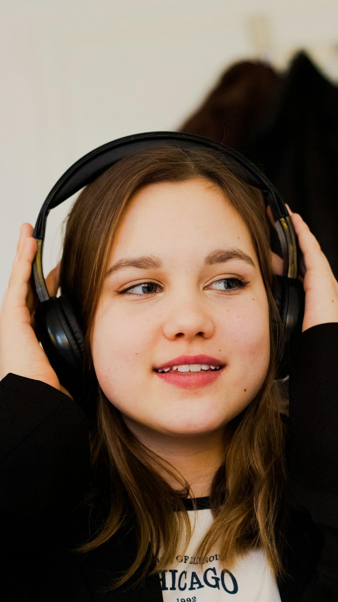 girl with headphones 2