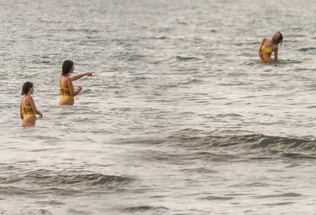 swimmer girl 2